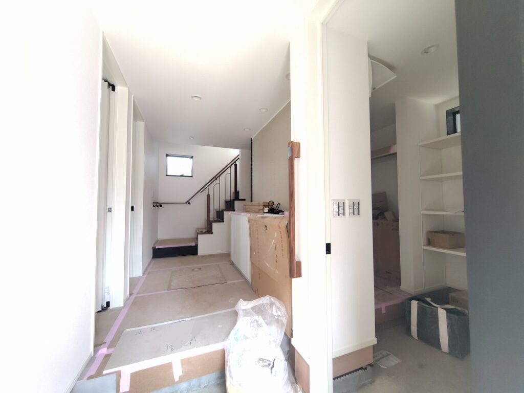 西荻南2丁目新築戸建玄関(西荻窪駅新築戸建)